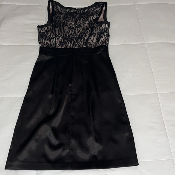 EUC! Max and Cleo size 2 black satin and lace with beautiful button up detail. - Picture 7 of 10